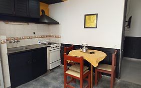Las marias 2 deptos y un garage privado